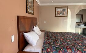 La Petite Rouge Motel